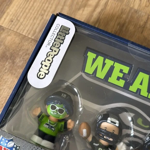 NWT Little People Collector x NFL - Seattle Seahawks  We Are 12 - Picture 2 of 4